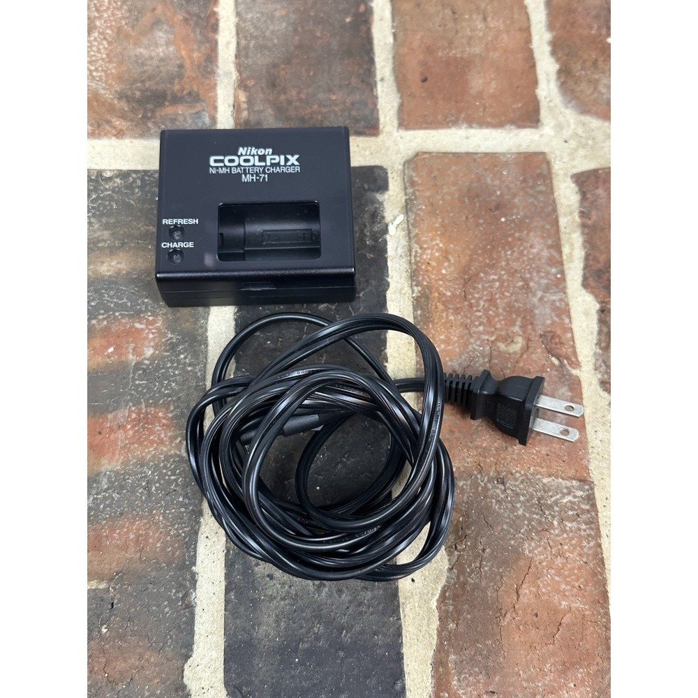 Nikon Coolpix MH-71 Battery Charger Original OEM Quick Charge and Refresh Cycle